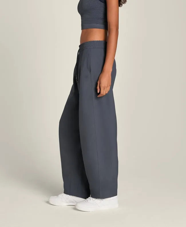 Downtown Barrel Pant